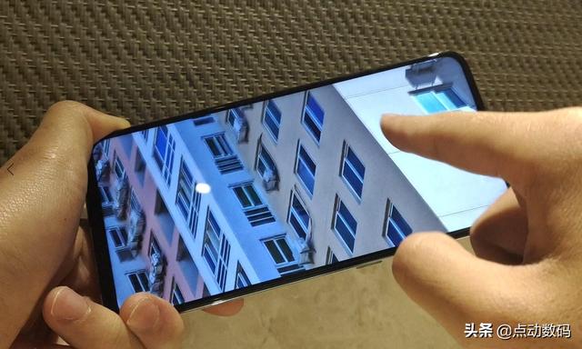 四款6G+64GB千元机,同为999元,华为用上了3200万自拍镜头