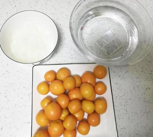 金桔和冰糖这样做,不但润肺止咳还预防感冒,关键孩子还特喜欢吃