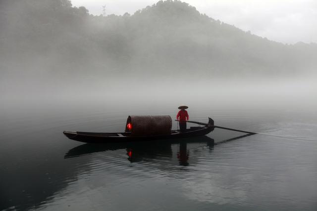 吸筹、砸盘、洗盘、炒新!揭秘庄家是如何割韭菜的?