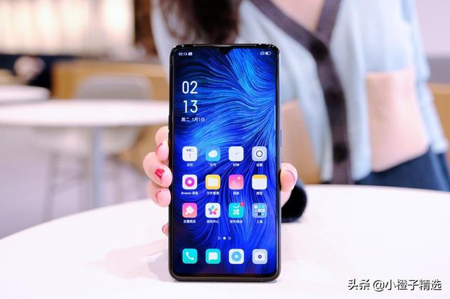 OPPO性价比最高的游戏拍照手机!仅此两款,无短板的“水桶神机”