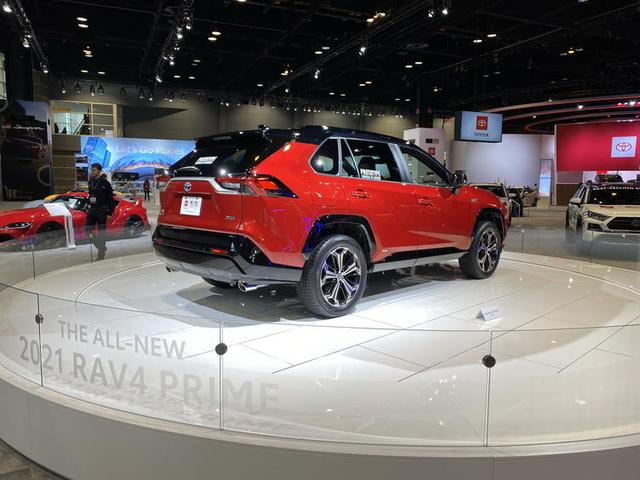 丰田新RAV4 Prime实拍！搭2.5L插混系统 这油耗您还满意吗？