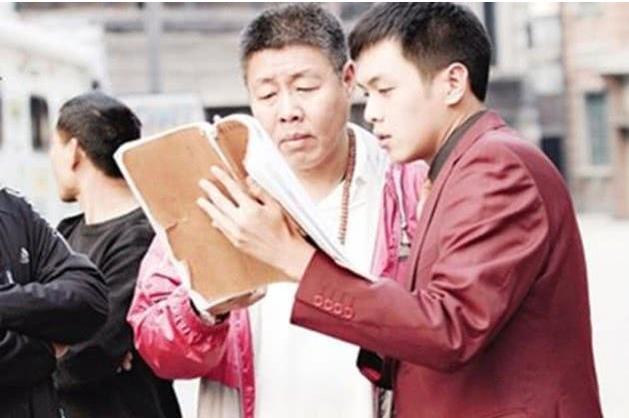 因拍戏与父亲翻脸,戏外合体郭麒麟,爱唐艺昕9年的张若昀变了?