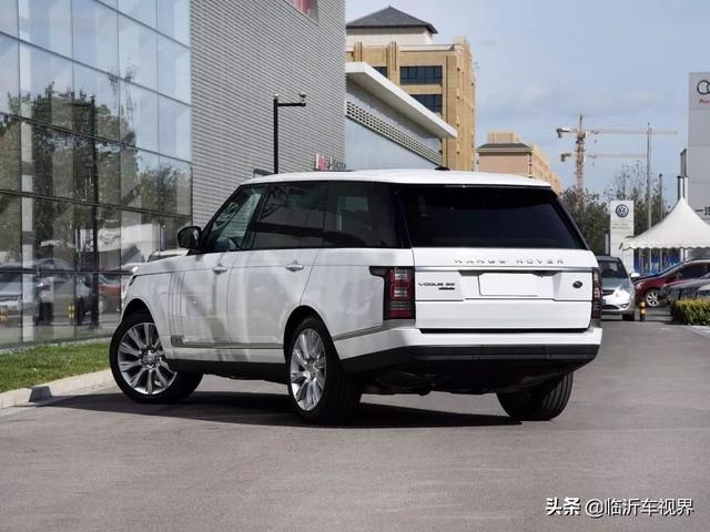 21岁王俊凯开380万豪车现身,网友:这年头谁进娱乐圈都暴富