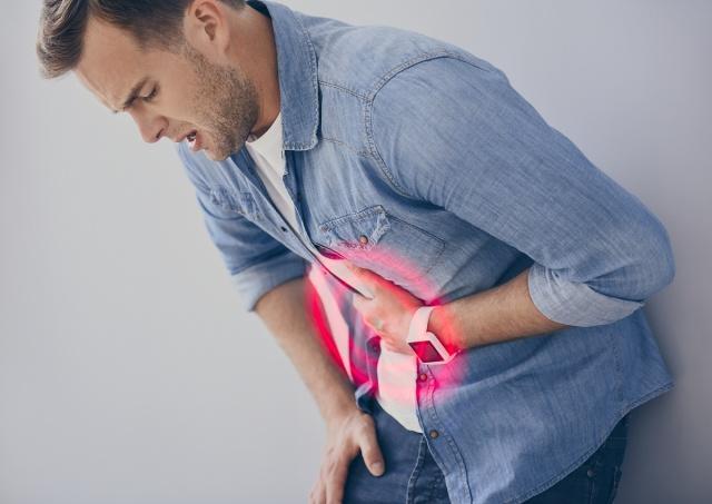 胃部溃疡的人越来越多，别忘了3个方法保胃，这2个检查对你有帮助