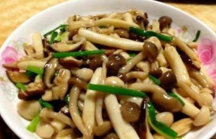 新冠肺炎肆虐期间,吃什么提高免疫力?除了蔬果,还有几种菌菇菜
