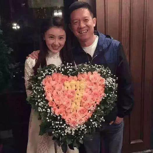 甘薇离婚索赔40亿,董璇李小璐都以离婚收场,原因各异让人唏嘘