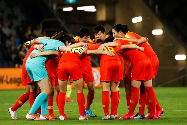新华社盛赞中国女足:在另一个战场与逆境斗争