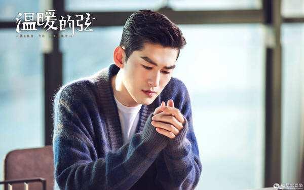 有无数神仙大导演和大明星朋友的黄轩干嘛去了?
