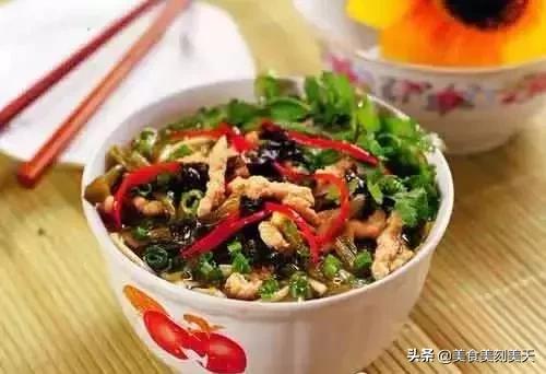 美食推荐:香浓南瓜燕麦粥,干烧明虾球,五彩窝窝头,酸菜肉丝面