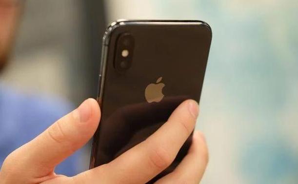 目前最不值得入手的两款iPhone!都是高价低配,告诉你就别入坑了