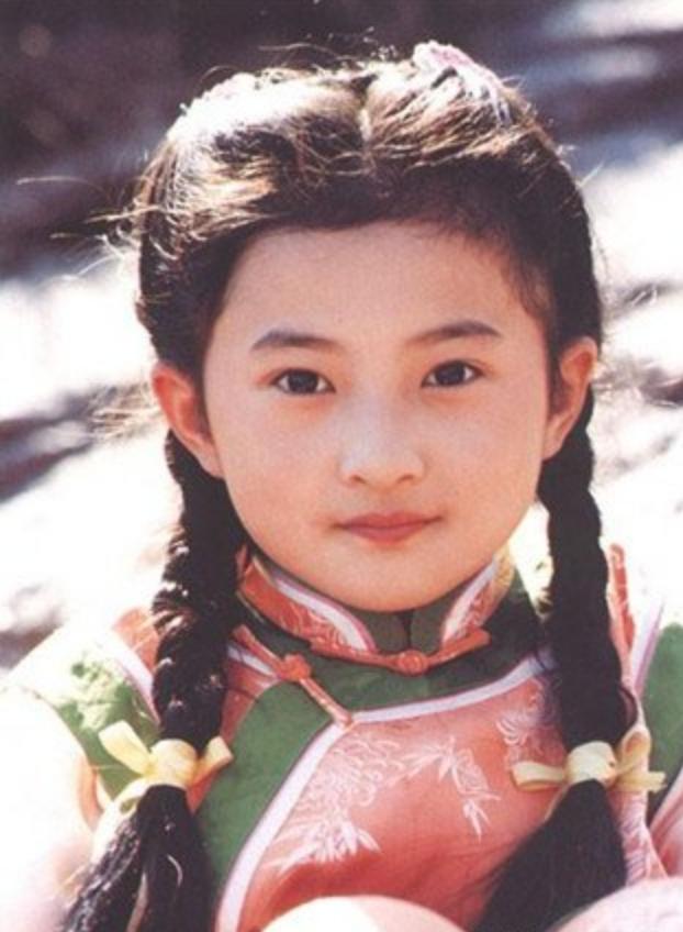 被琼瑶捧红的“婉君”,撒贝宁暗恋了20年,如今依旧单身一人