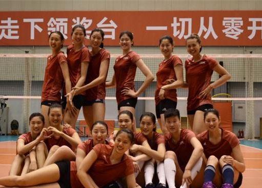 15岁1米95!女排又出一个袁心玥,天才新星已获朱婷恩师调教