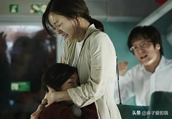 电影《釜山行2》官宣定档,看到上映日期后,对学生党太友好