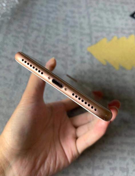 这款iPhone性能好，价格便宜，续航给力，值得入手