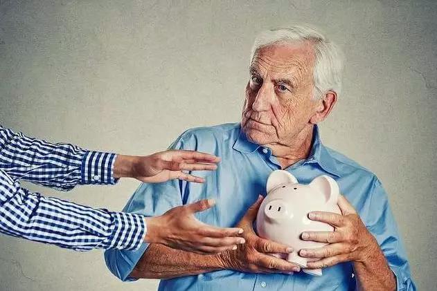 退休老人如何正确理财？需要知道这三种方式