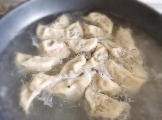 羊肉饺子怎么调羊肉馅不膻不腻,多汁鲜香,别忘了加这几样