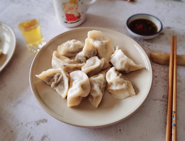 羊肉饺子怎么调羊肉馅不膻不腻,多汁鲜香,别忘了加这几样