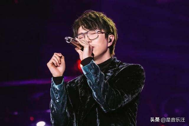 当毛不易遭淘汰,萨顶顶被怼哭,我们才开始理解张学友的这段话