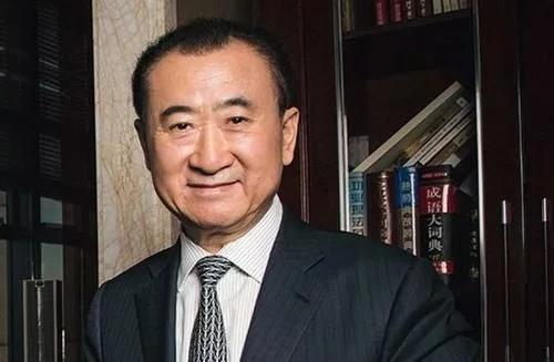 王思聪炮轰奶茶妹,刘强东:你爸要“首负”了,王健林霸气的回复