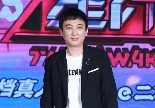 王思聪炮轰奶茶妹,刘强东:你爸要“首负”了,王健林霸气的回复