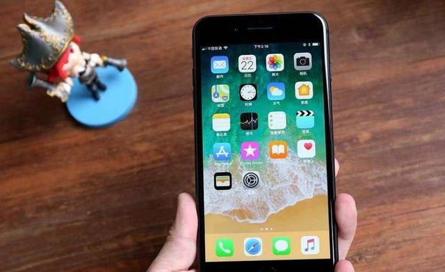 iPhone 6成钉子户手机,库克很头疼