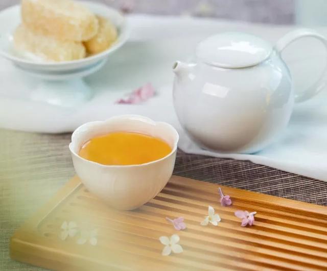 一年茶、三年药、七年宝:白茶的奇妙之处在哪里?