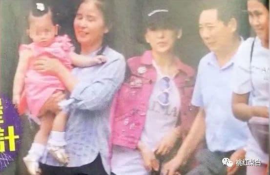 戴50万钻戒收5000万豪宅,网红女凭啥打败熊黛林拿下郭天王?