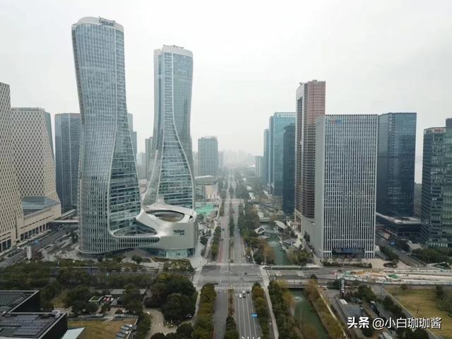我是一个阿里巴巴的小客服,这二十天哭了十几次