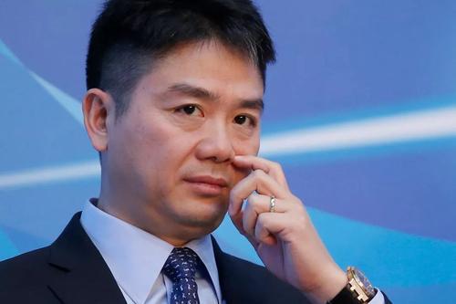 疫情期间,刘强东为何成为最大的成功者,连马云也只能自叹不如