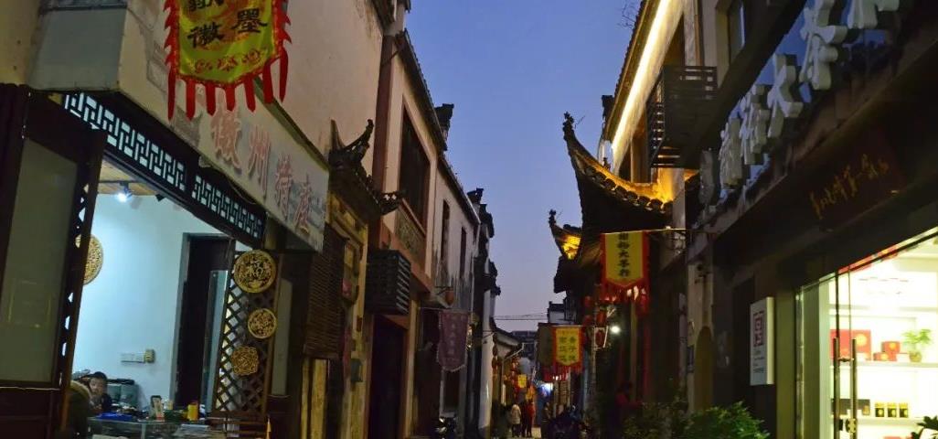 安徽与浙江交界有个县城,距今2000多年历史,是国家历史文化名城