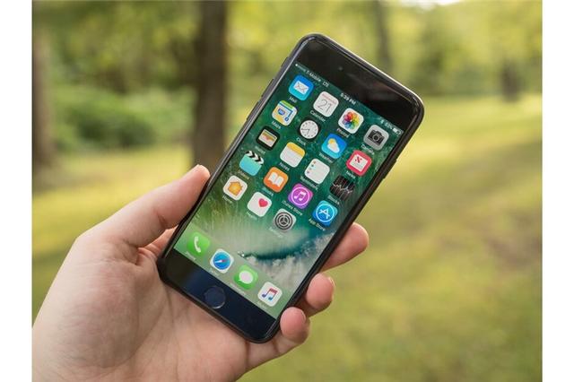 美国运营商还在卖iPhone 7(32GB):售价 1400 元