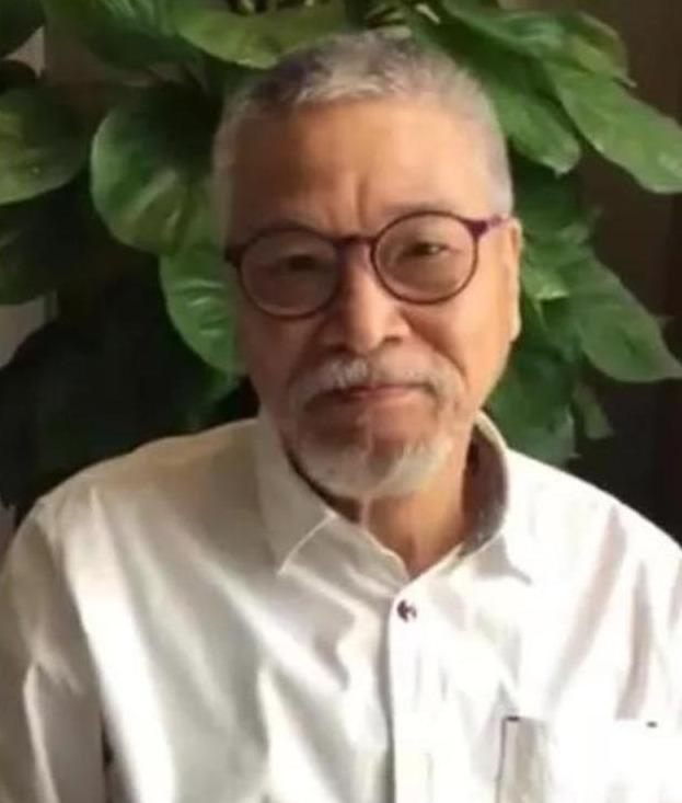 67岁吴孟达3婚5子,每月花销百万,曾被砸500万,要他搞定周润发