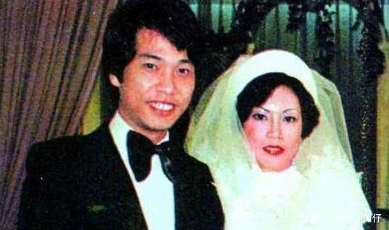 67岁吴孟达3婚5子,每月花销百万,曾被砸500万,要他搞定周润发
