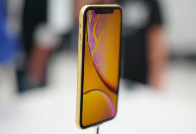 从6999跌到4899,128G+iOS13,为何卖不动?