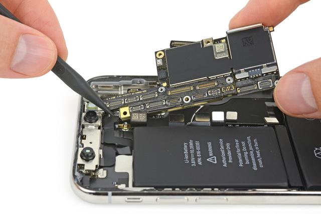 不吹不黑,两年前的iPhone X相当于什么档次的安卓手机?