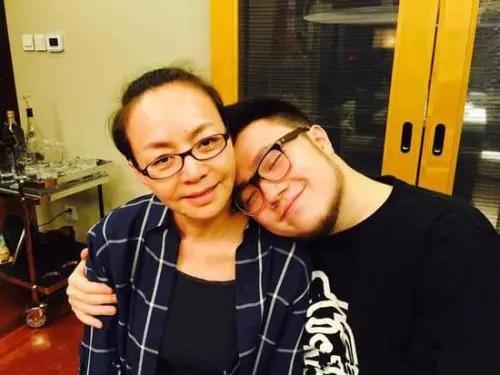 宋丹丹上节目不讨喜?被指太溺爱儿子,你不知他们母子经历过什么