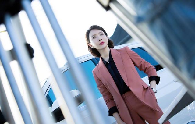 《完美关系》陈数老公太渣,戏外嫁二婚优质多金男,被宠成了公主