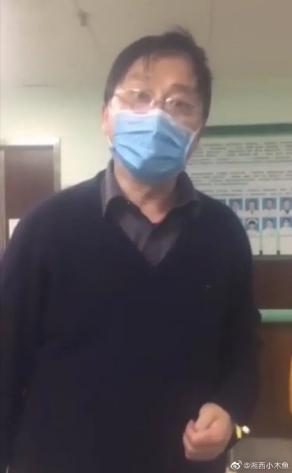 官员怒斥护士不扫卫生间被处理,发圈称要捐血抗疫,网友:太虚伪