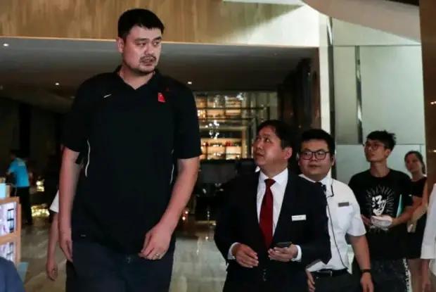 中国队尴尬了,“鸡肋”落选赛,食之无味,会不会弄一脸鸡屎!