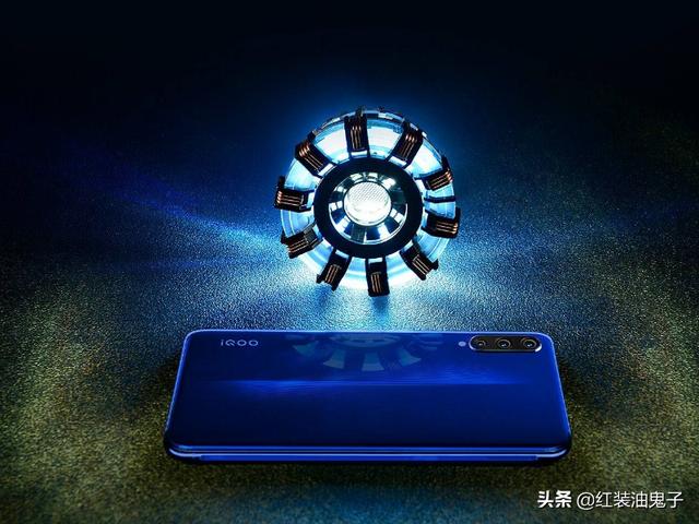 采用的USF3.1的iQOO3,保持700MB的速度,没有一点问题