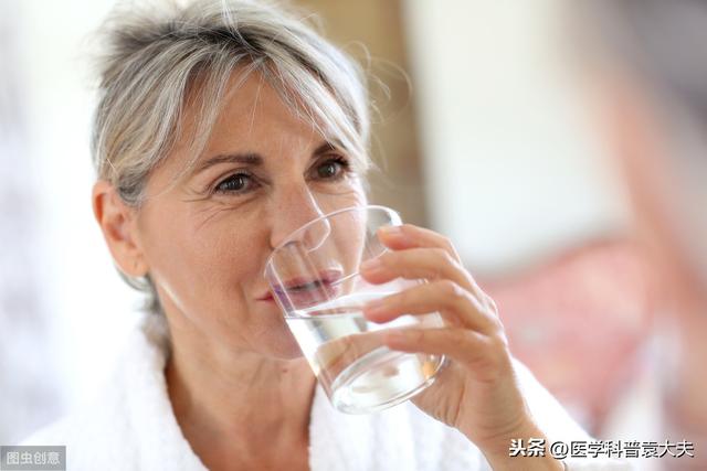中老年人冬季起床要注意的5件事,转给身边所爱的人
