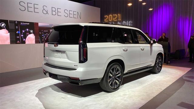 这才叫美式豪车,全新一代2021款凯雷德,网友表示:车大,像船