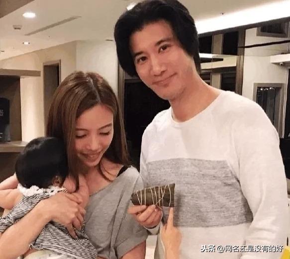 王力宏给儿子取的名字只有5笔,没有1笔是弯的,网友不愧是才子