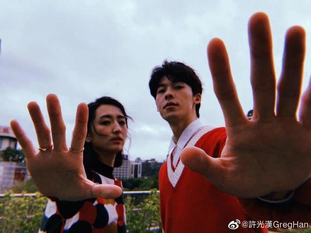 黄轩的靠山凉了?