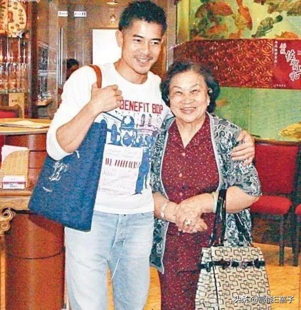 妈妈在家中离世,郭富城美国演出未能在其最后时光陪伴左右