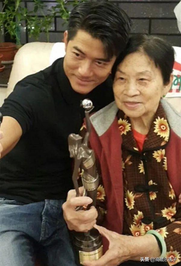 妈妈在家中离世,郭富城美国演出未能在其最后时光陪伴左右