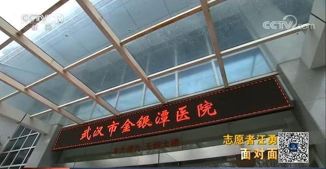 被公司“连升三级”的快递小哥,过去一个月到底做了什么?