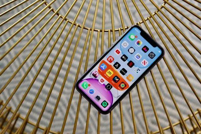 2019年手机保值榜公布，苹果又是第一，华为不如小米，一加逆袭