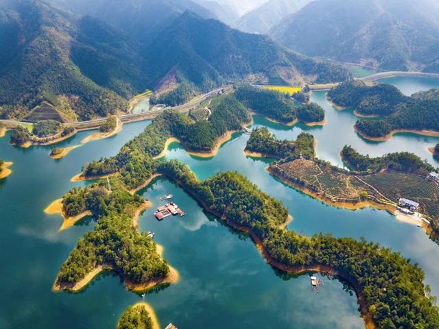 别把没钱当借口!国内最适合穷游的8个旅行地,赶紧出发吧