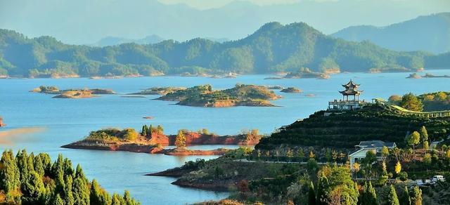 别把没钱当借口!国内最适合穷游的8个旅行地,赶紧出发吧
